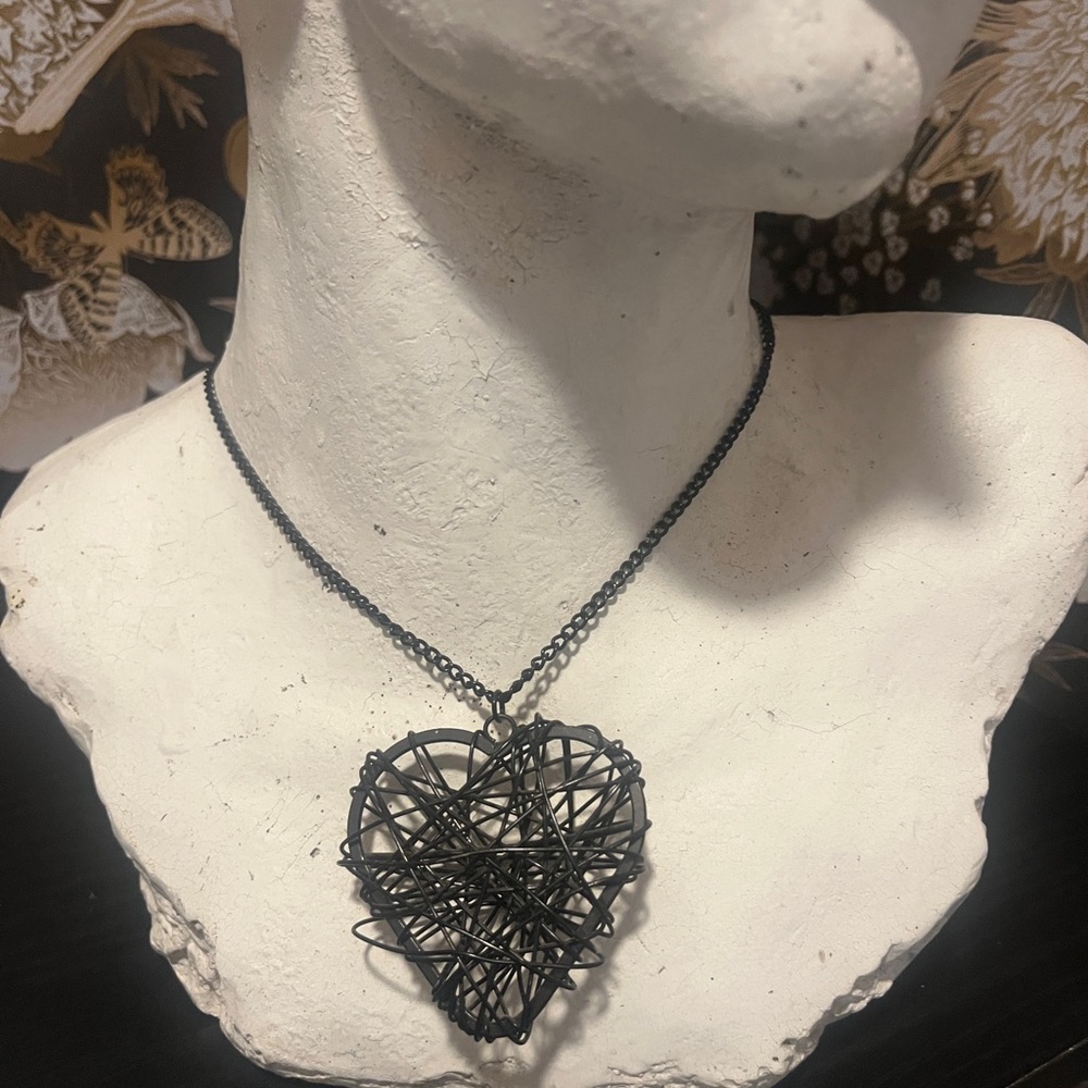 Black Heart Pendant Necklace